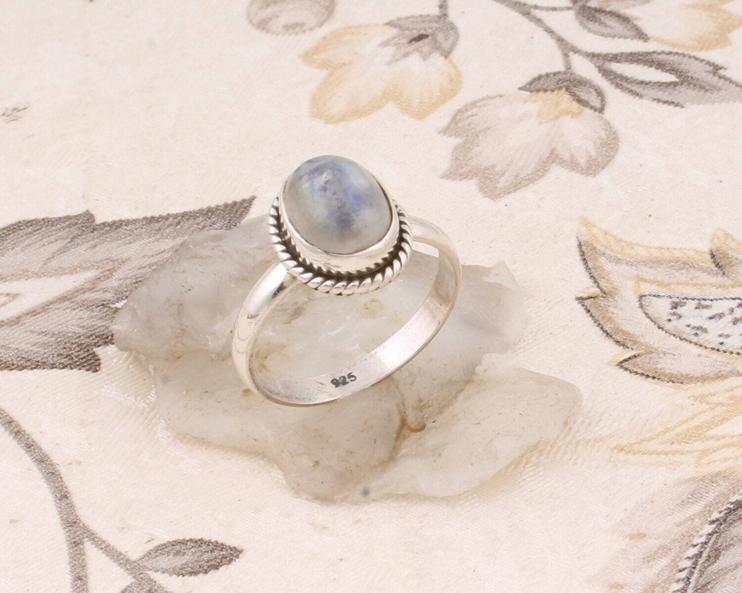 Ring Finger Ring With Natural Rainbow Moonstone AAA+Quality Gemstone Ring Blue Fire Stone Boho Ring 925-Sterling Solid Silver Ring L# 281953