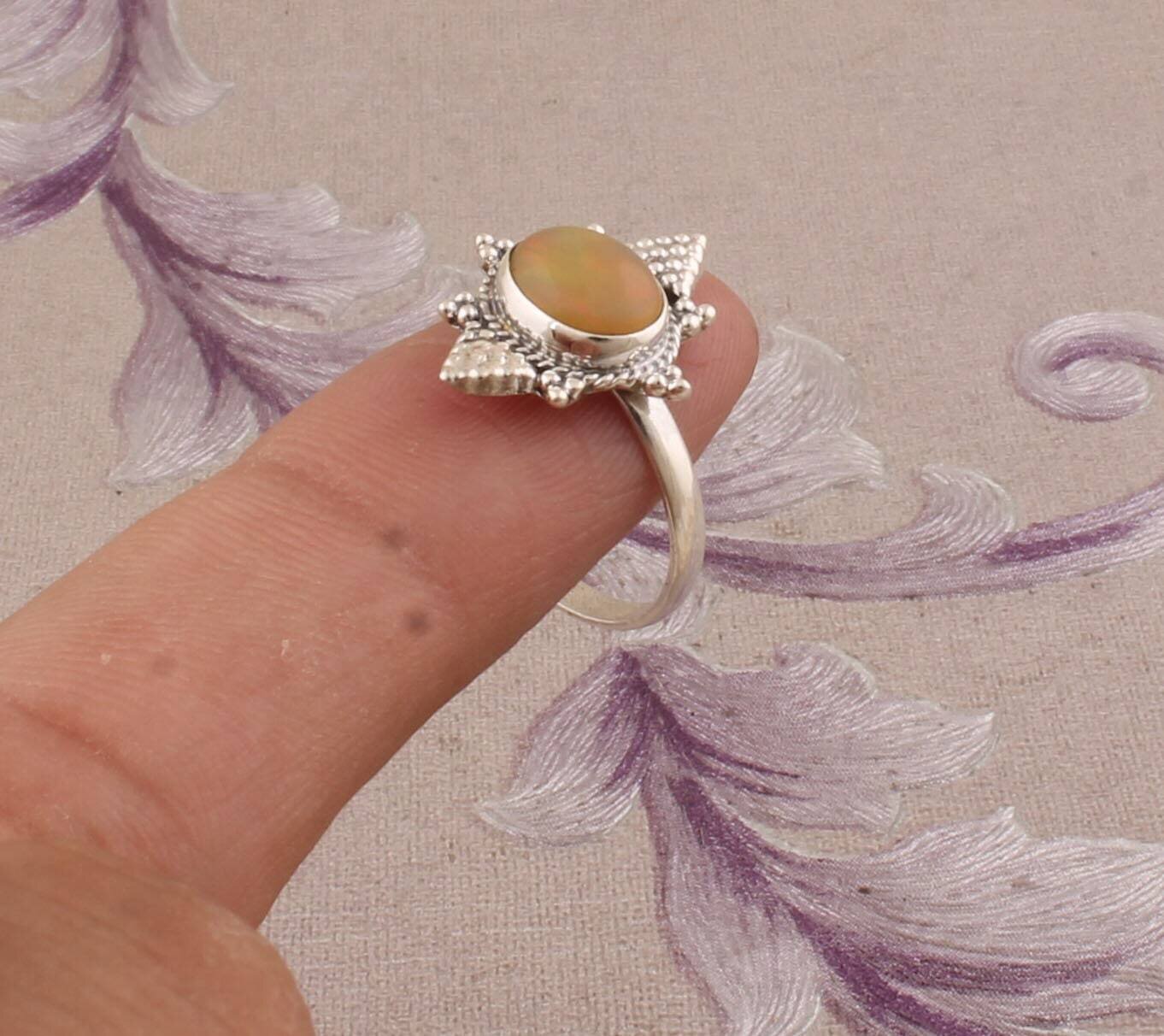 Amazing Opal AAA+Quality Gemstone Ring, Cabochon Oval Fire Stone Ring, 925-Sterling Solid Silver Ring, Birth Stone Ring, Middle Finger Ring