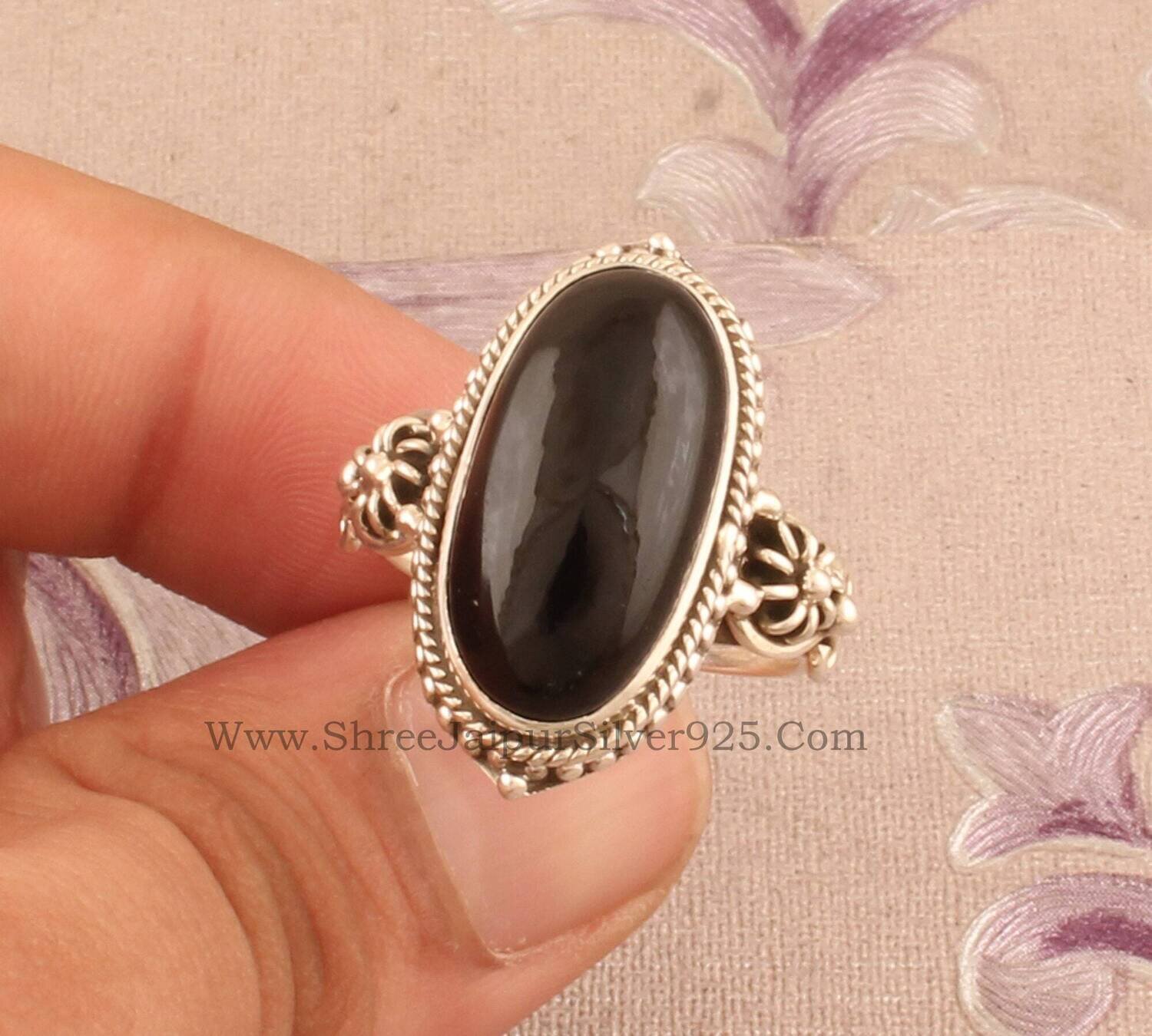 Natural Black Onyx Gemstone  Silver Ring For Women, 925 Sterling Silver Oval Handmade Silver Ring, Engagement Vintage Dainty Gift For Girls