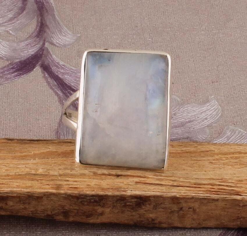 Rainbow Moonstone Top Quality Gemstone Ring Baguette Cabochon Fire Stone Ring 925-Antique Silver Ring Middle Finger Ring Gift For Her