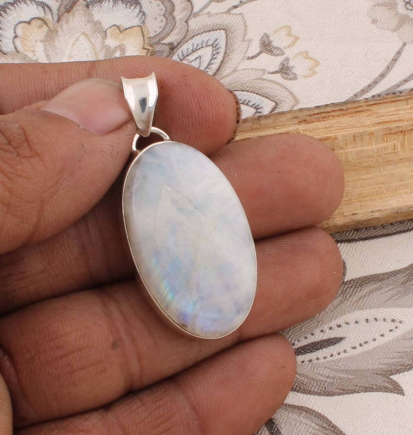 Real Rainbow Moonstone Gemstone Pendant,Oval Pendant 925-Antique Silver Pendant,Sterling Silver Pendant Wedding Boho Pendant Simple Pendant