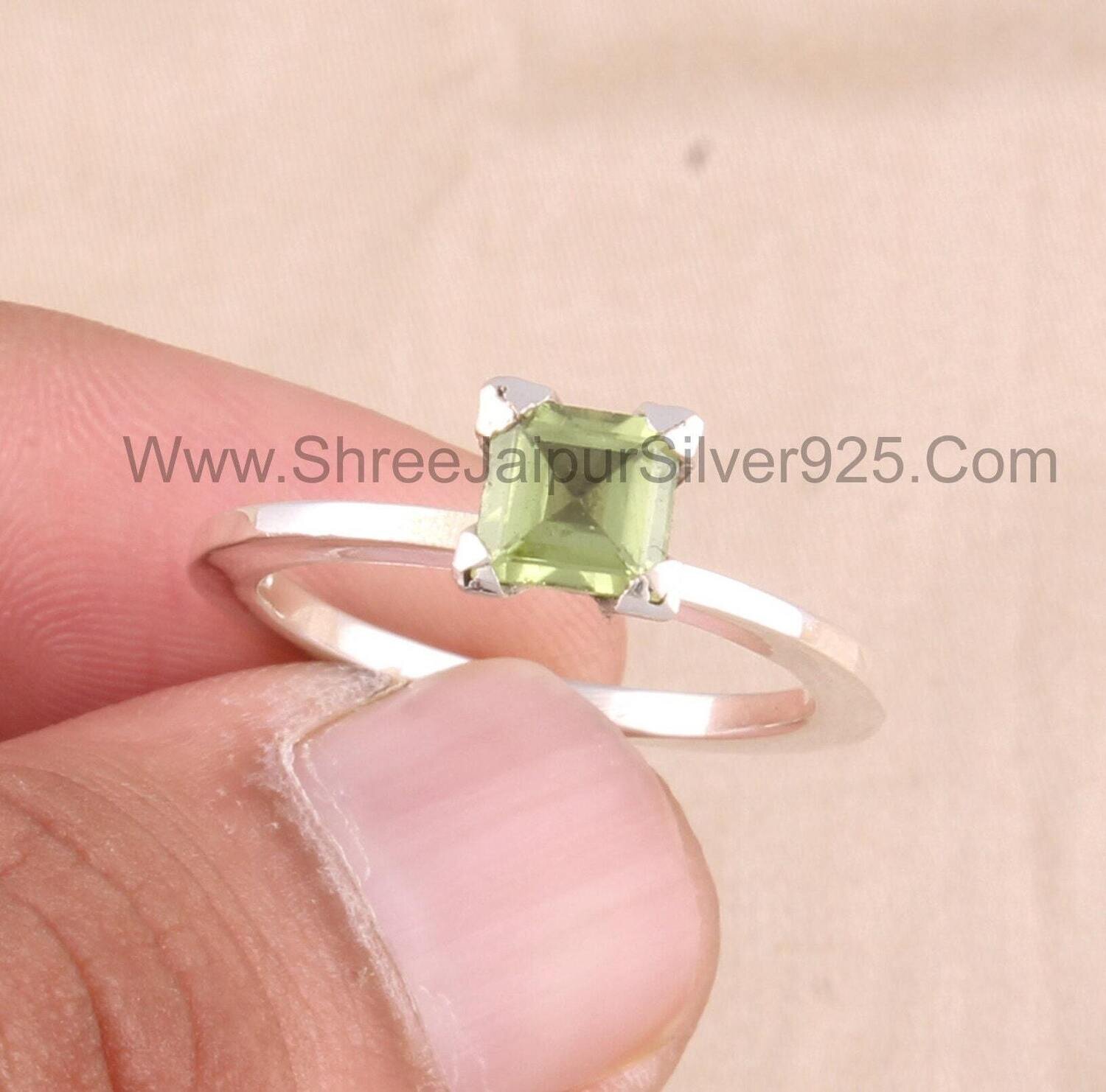 Natural Peridot Square Cut Prong Set Stone Solid 925 Sterling Silver Ring For Women, Handmade Prong Set Ring For Wedding Anniversary Gift
