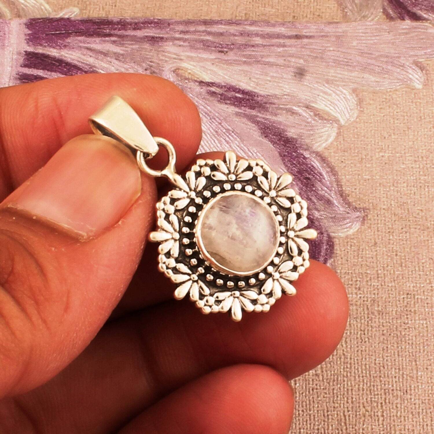 Designer Solid 925 Sterling Silver Natural Rainbow Moonstone Necklace Pendent For Women Wedding Anniversary Gifts IdeaBirthstone
