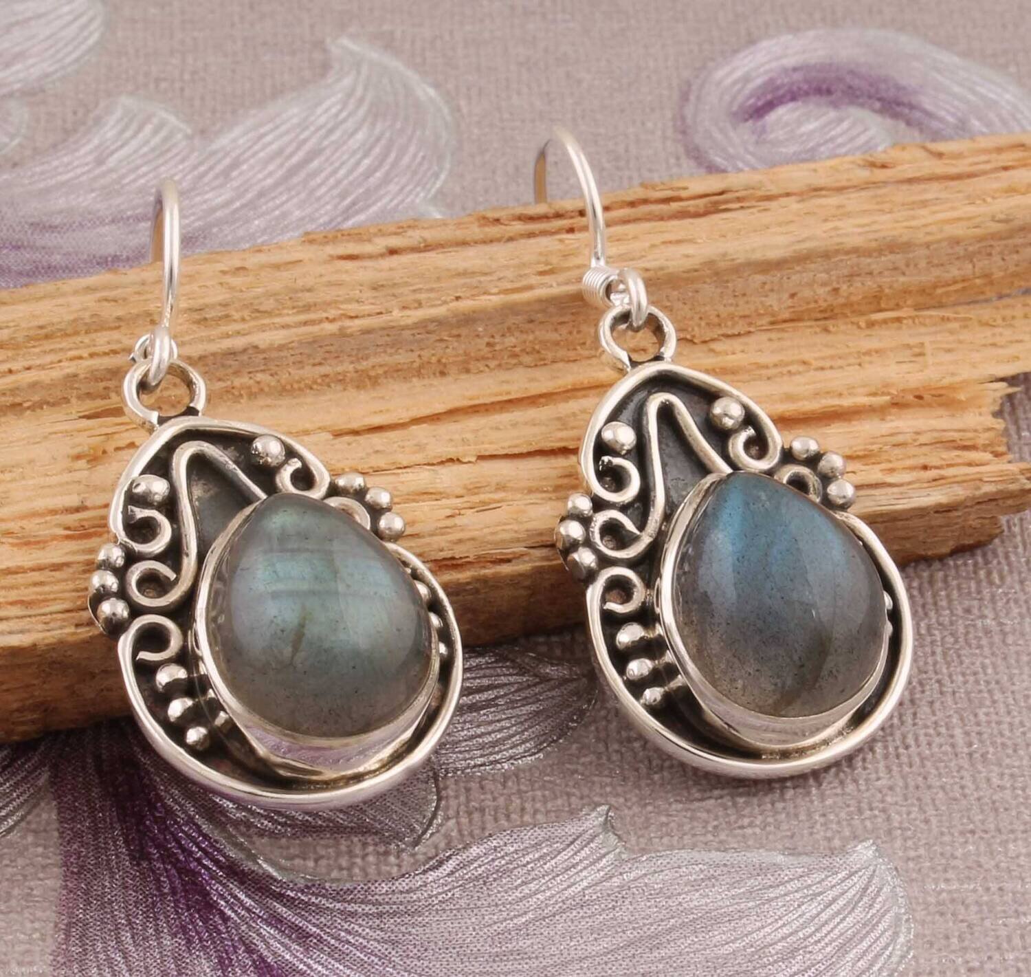 Natural Labradorite Top Quality Gemstone Earring,925-Sterling Silver Earring,Wedding Earring,Antique Silver Earring,Anniversary Gift Earring