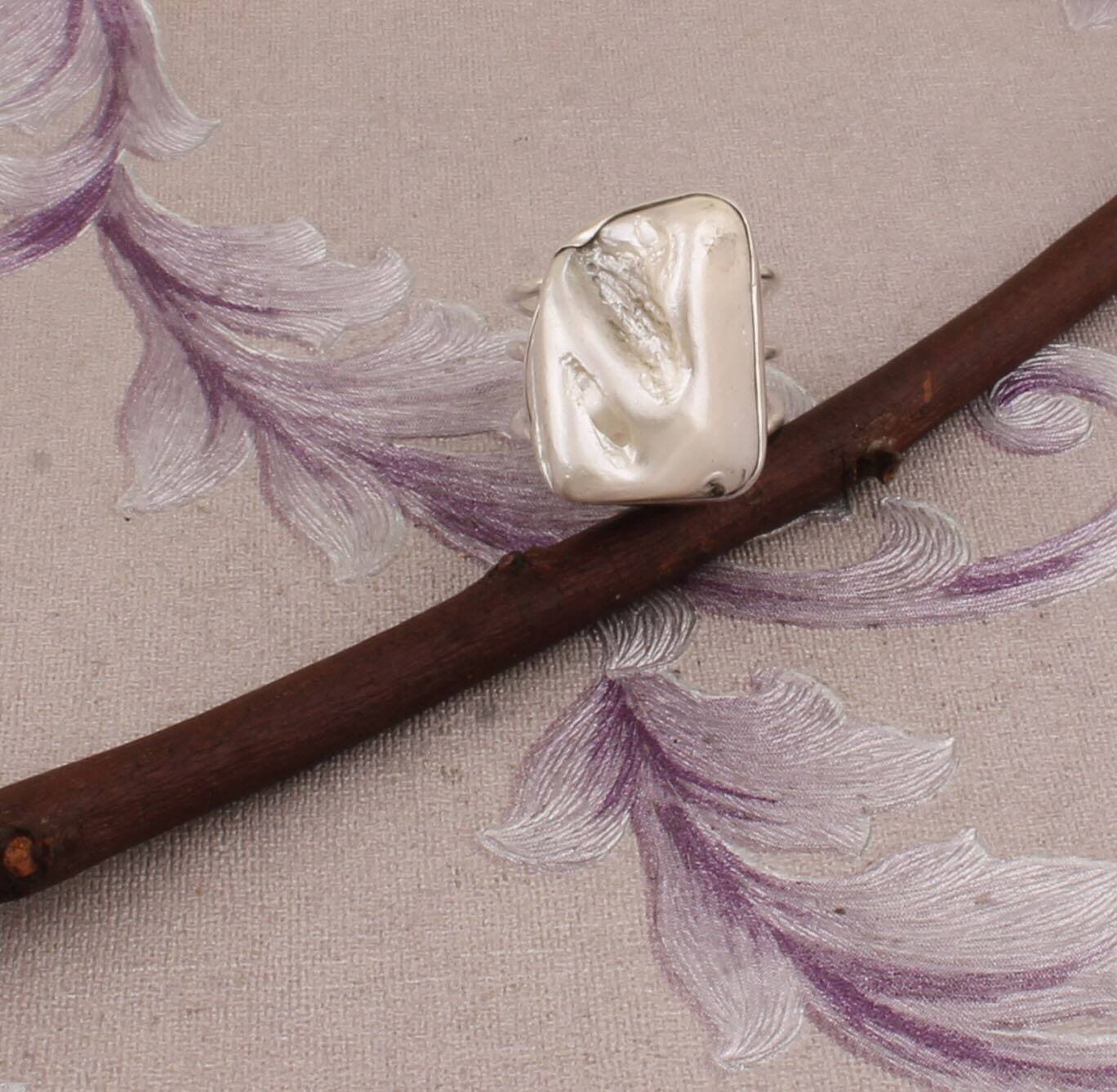 Natural Raw Pearl Gemstone Ring, 925 Silver Rings For Women, White Raw AAA+Quality, June Birthstone, Pearl Ring, Celtic, Rustic, Sister Gift