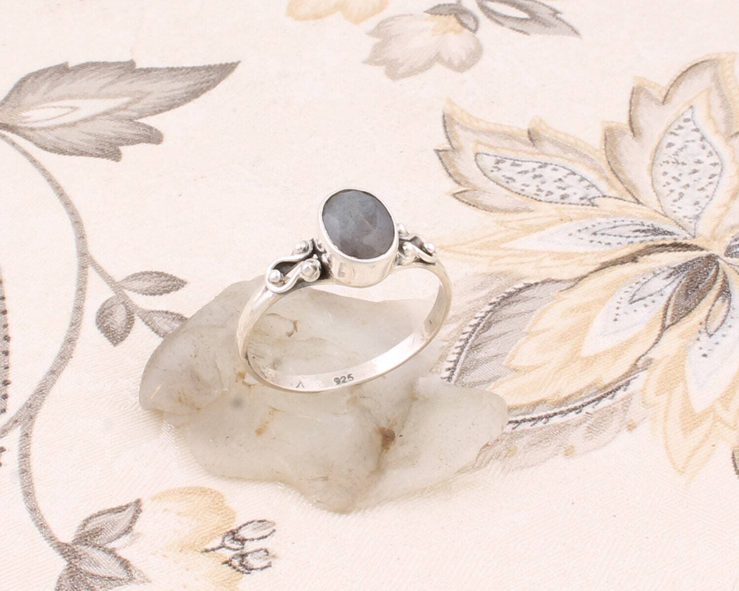 Charm Ring Gift For You ! Silver Solid Ring With Natural Labradorite Gemstone Ring Cut&amp;Faceted Blue Fire Stone Boho Ring-Ring Finger Ring