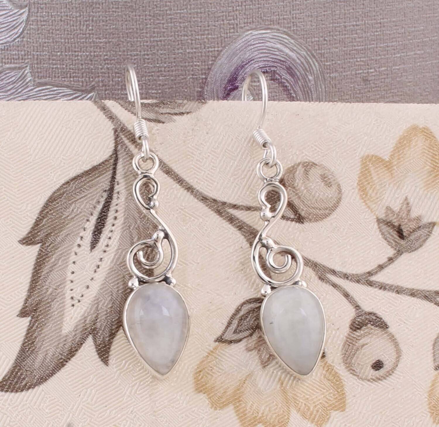 Natural Rainbow Moonstone AAA+Quality Gemstone Earring Cabochon Stone Boho Earring 925-Antique Silver Earring,Wedding Earring Gift For Her