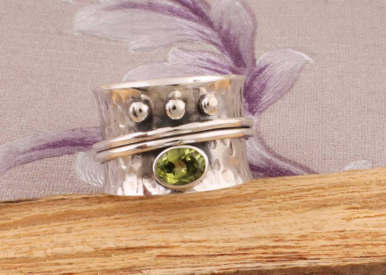 Peridot Top Quality Gemstone Ring 925-Sterling Silver Ring Spinner Ring.Antique Silver Ring Wedding Ring Thumb Ring Gift For HerBirthstone