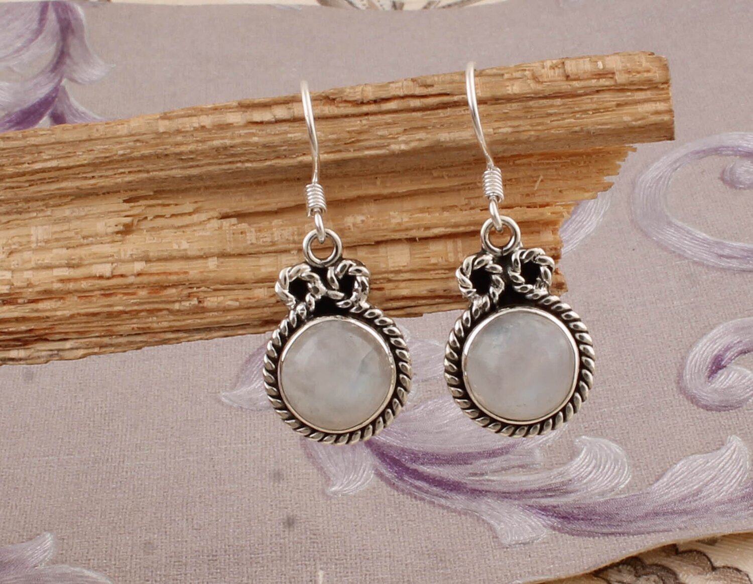 Natural Rainbow Moonstone AAA+Quality Gemstone Earring 925-Sterling Silver Earring,Foral Earring,Beautiful Earring Antique Silver Earring