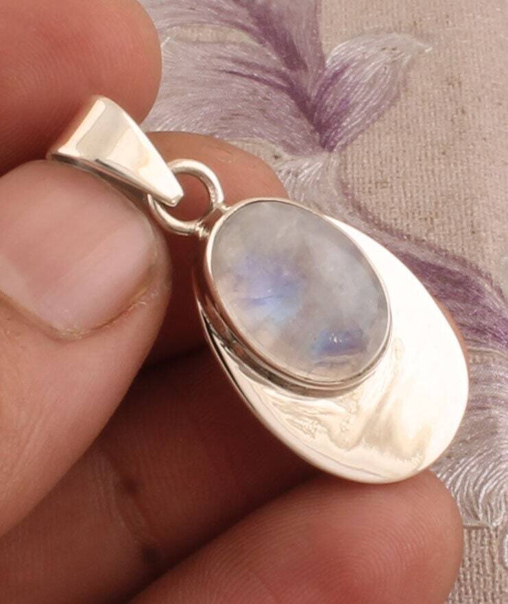 Rainbow moonstone Pendant - Oval Blue Fire Pendant - 925 Sterling Silver Pendant - Moonstone Oval Pendant - Boho Pendant