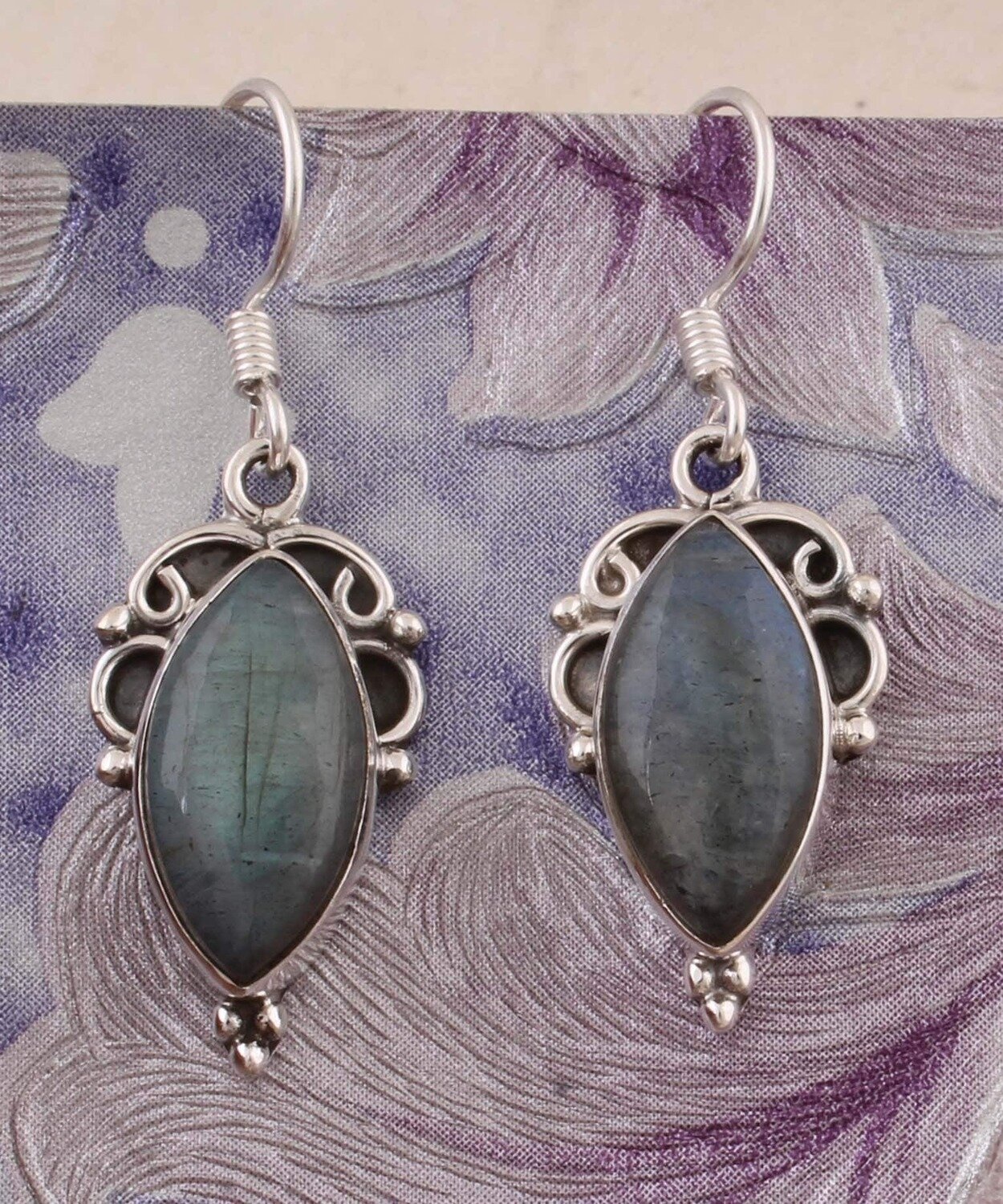 Natural Labradorite Top Quality Gemstone Earring 925-Sterling Solid Silver Earring,Leaf Earring,Antique Silver Earring,Wedding Girls Earring