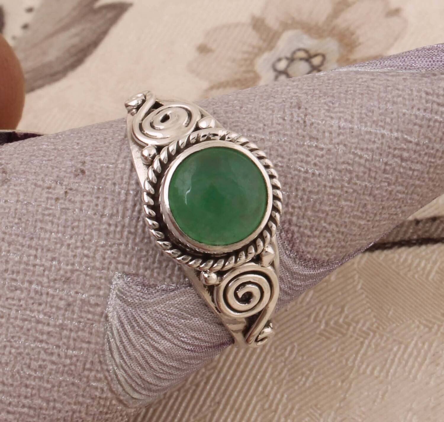 Natural Green Jade AAA+Quality Gemstone Ring,Engagement Ring 925-Antique Silver Ring,Round Stone Ring,Sterling Silver Ring,Index Finger Ring