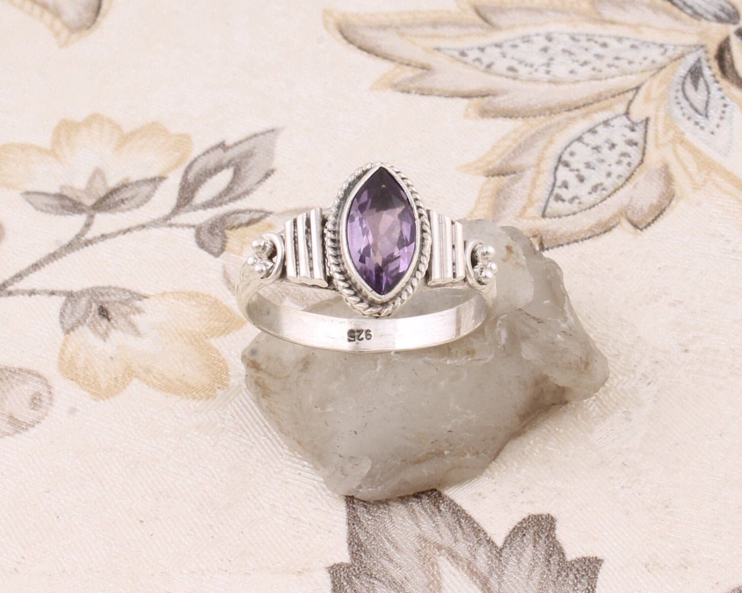 Natural Amazing Amethyst Gemstone Ring Cut Stone Boho Ring 925-Solid Sterling Silver Ring,Index Finger Ring Gift For You ! L#-282619-R