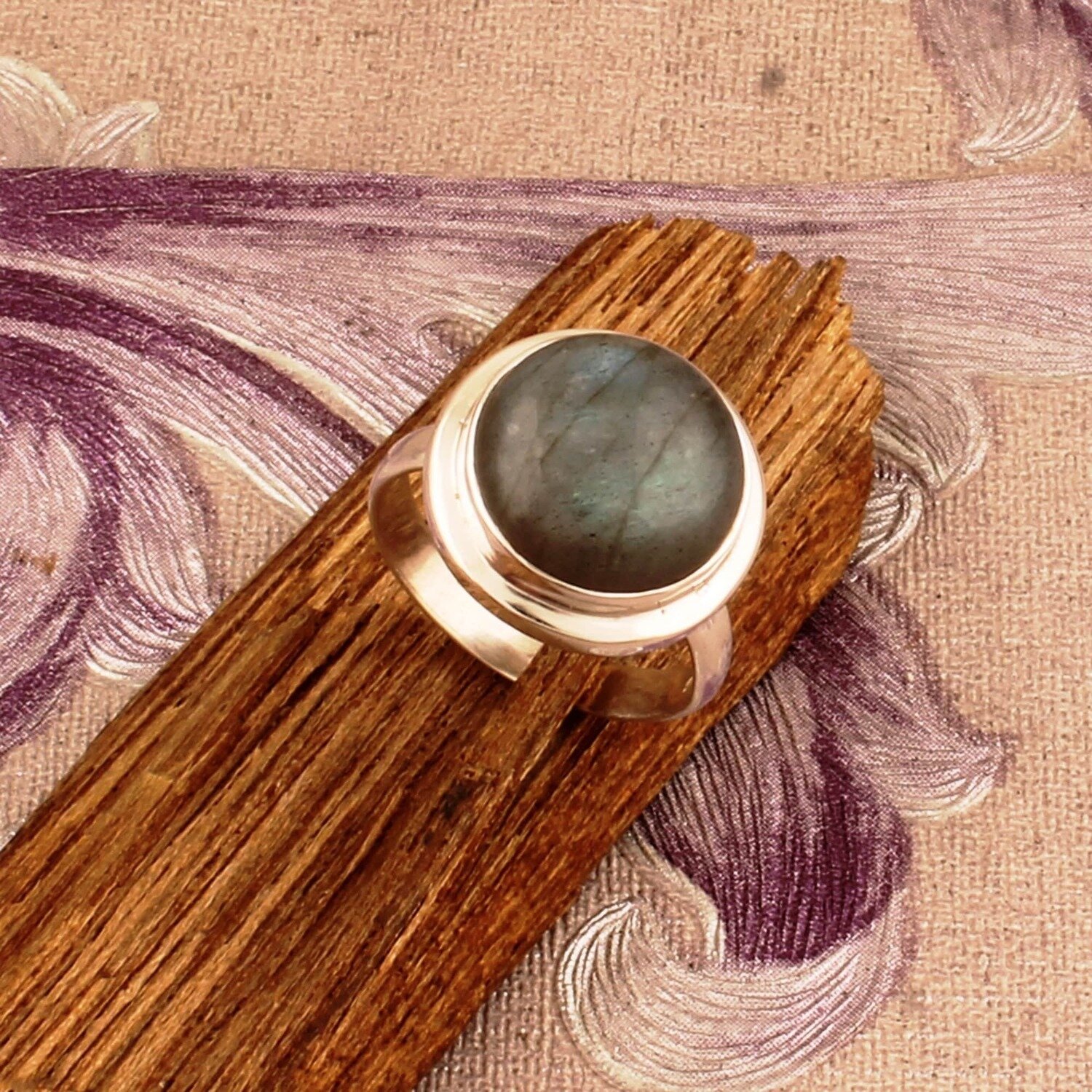 AAA+Quality Labradorite Gemstone Handcrafted Ring Cut,Blue Fire Stone Boho Ring 925-Antique Solid Silver Ring Finger Ring Gift For You !