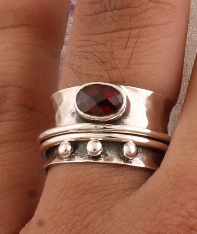 Red Garnet Spinner Christmas Ring-Silver Band Ring-Sterling Silver Ring-Spinner Ring-Red Garnet Spinner Ring-Thumb Ring-Red Garnet Spinner