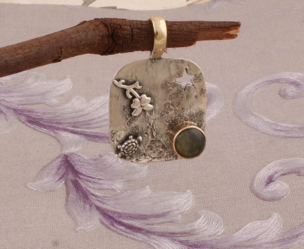 Top Quality Natural Labradorite Gemstone Pendant Solid 925-Sterling Silver Pendant,Silver  Pendant Round Pendant,Wedding Gift Item Pendant