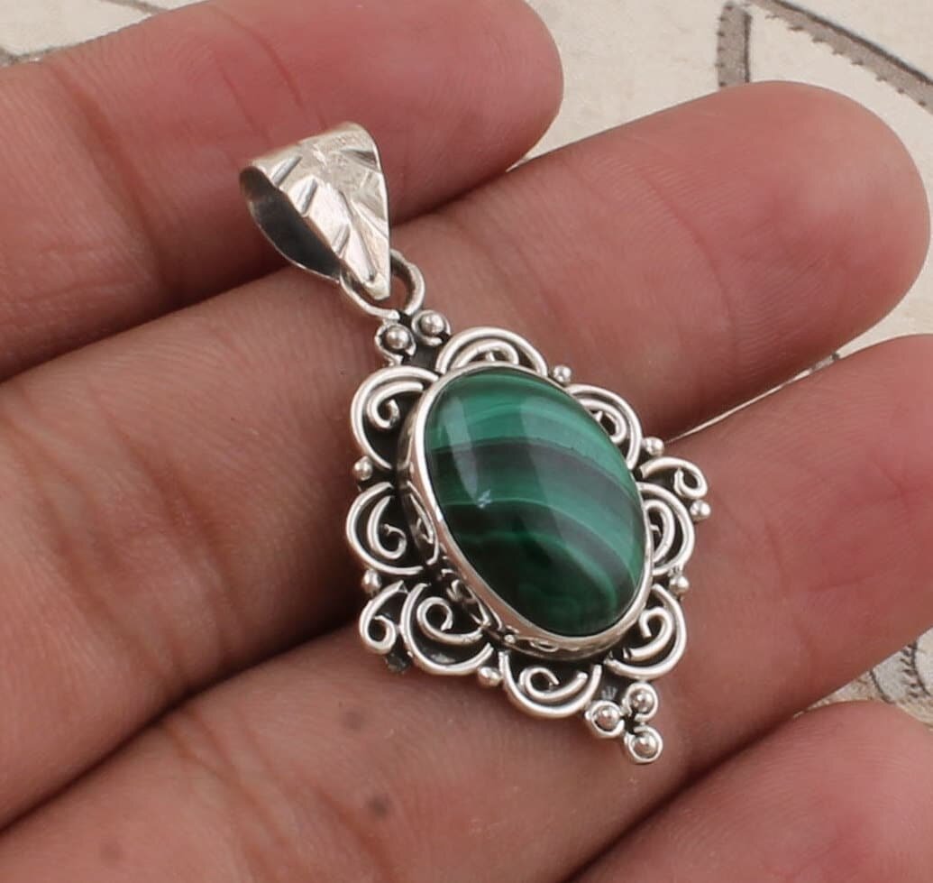 Natural Malachite Top Quality Gemstone Necklace 925-Sterling Silver Necklace, Girls Oval Necklace, Wedding Gift Necklace Gift For Her !!!!