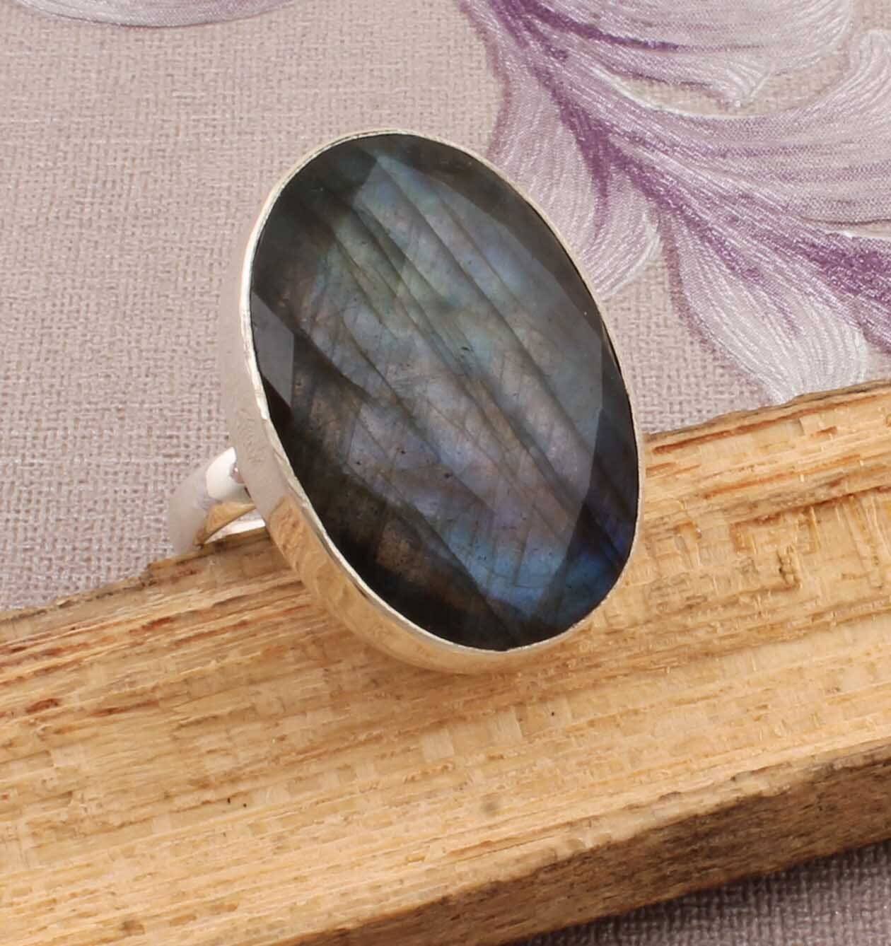 Natural Amazing Labradorite AAA+Quality Gemstone Ring 925-Sterling Silver Ring,Engagement Ring,Antique Silver Ring,Middle Finger Ring
