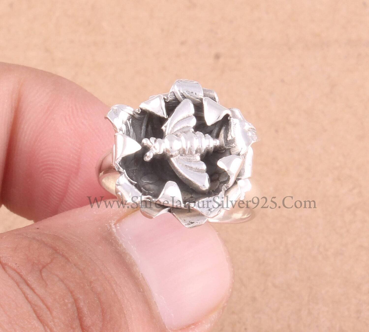 Honey Bee On Floral Solid 925 Sterling Silver Ring For Women, Handmade Floral  Oxidised Honey Bee Ring For Wedding Anniversary Gift For Her