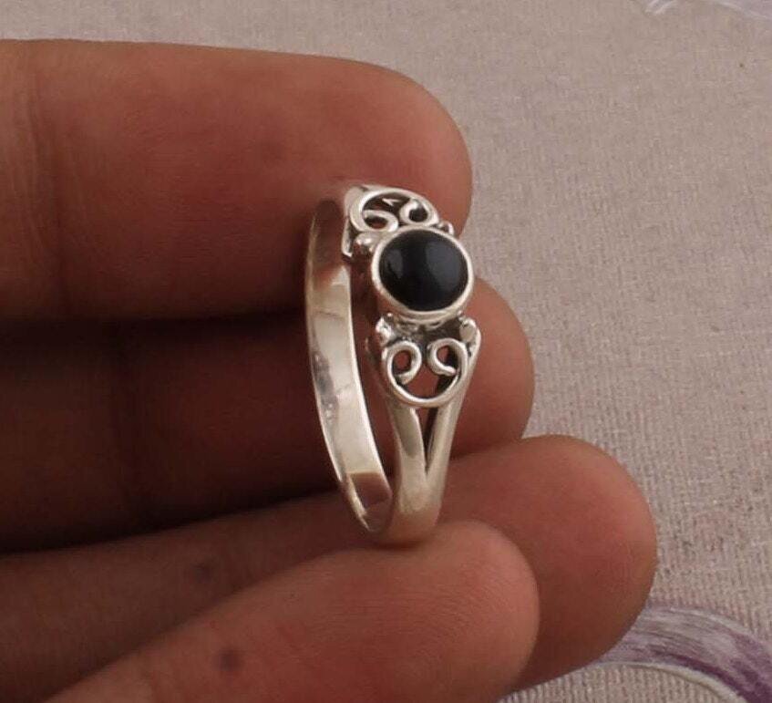 Natural Black Onyx Top Quality Gemstone Ring 925-Sterling Silver Ring,Antique Silver Ring,Small Stone Ring,Ring Finger Ring, Girls Ring