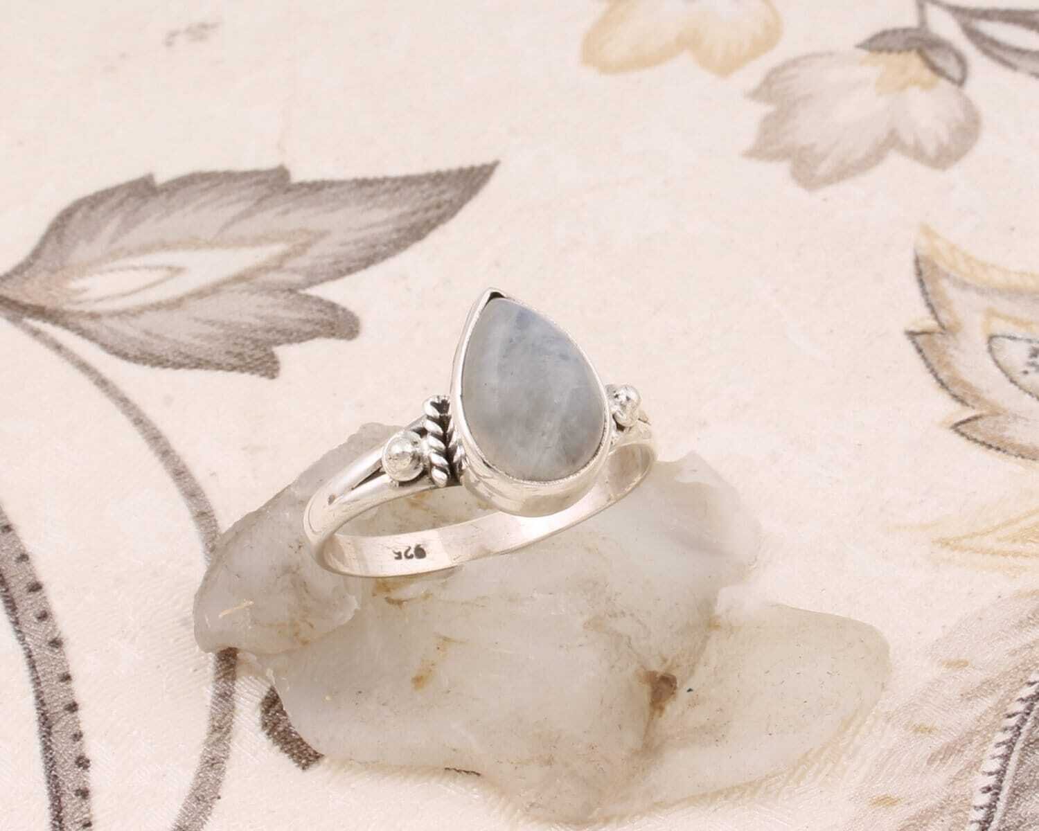 Simple Ring Solid 925-Sterling Silver Ring With Natural Rainbow Moonstone Top Quality Gemstone Ring Blue Fire Stone Boho Index Finger Ring