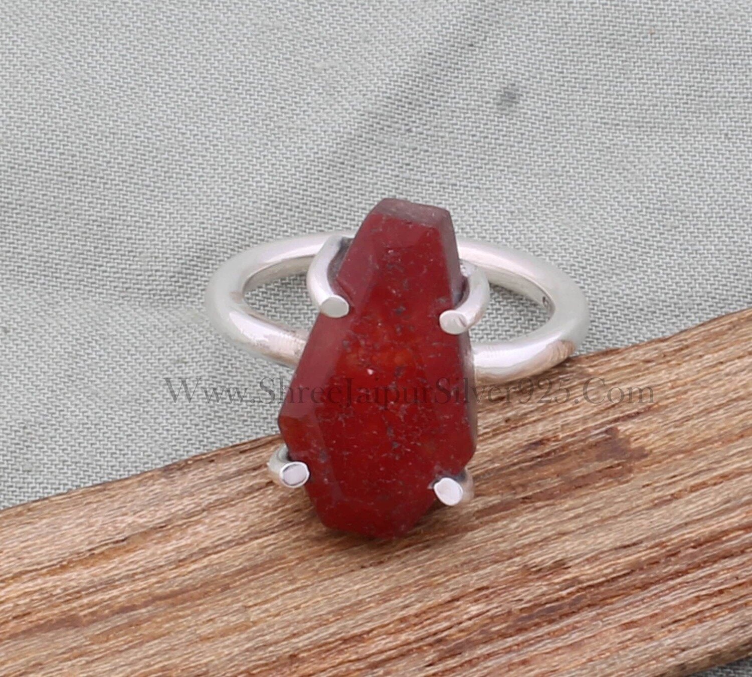 Red Jade Coffin Prong Set Solid 925 Sterling Silver Ring For Women, Handmade Prong Set Coffin Cut Stone Ring For Wedding Anniversary Gift