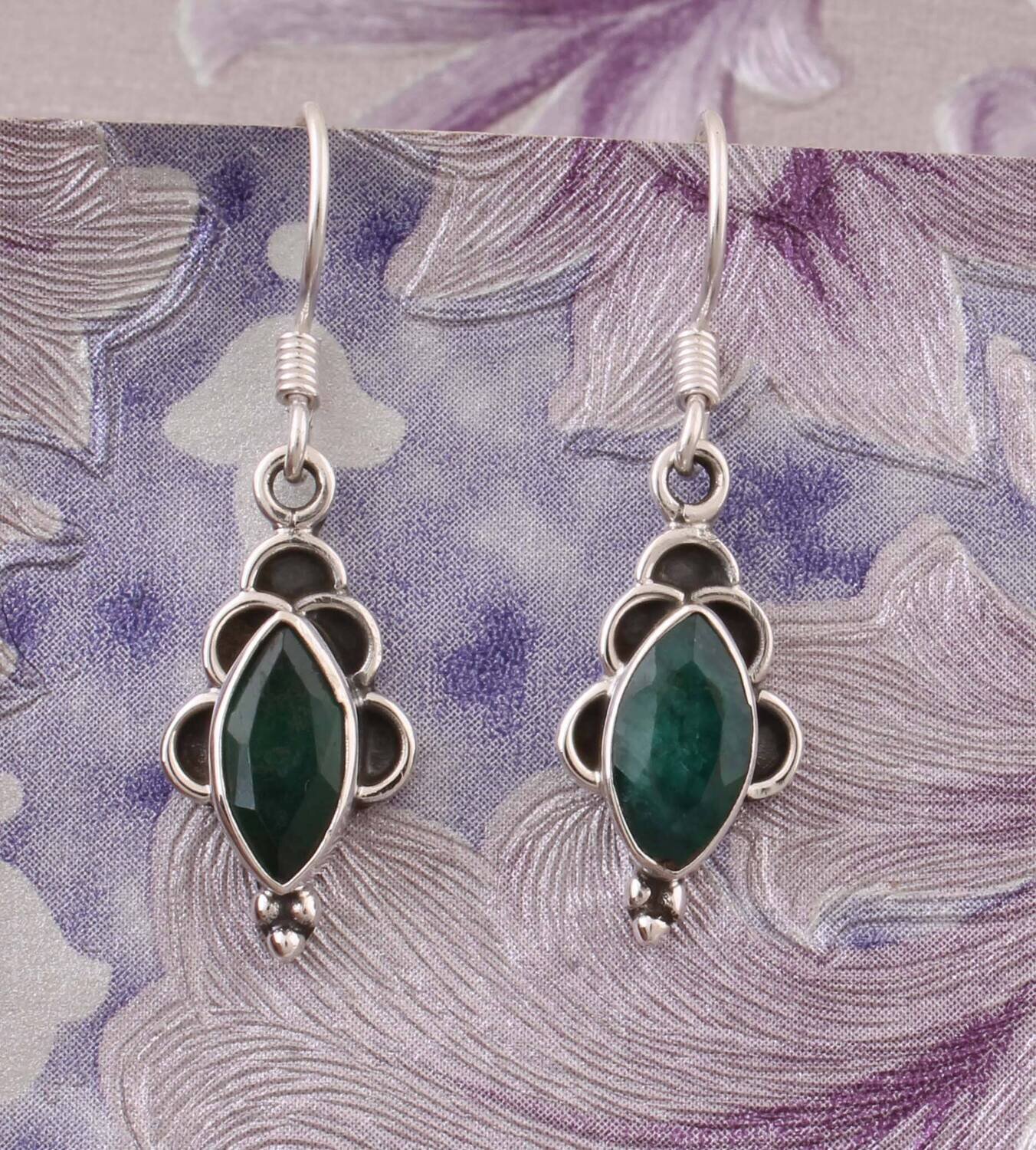 Beautiful Emerald Top Quality Gemstone Earring Boho Earring 925-Sterling Silver Earring,Wedding Earring,Leaf Earring Antique Silver Earring