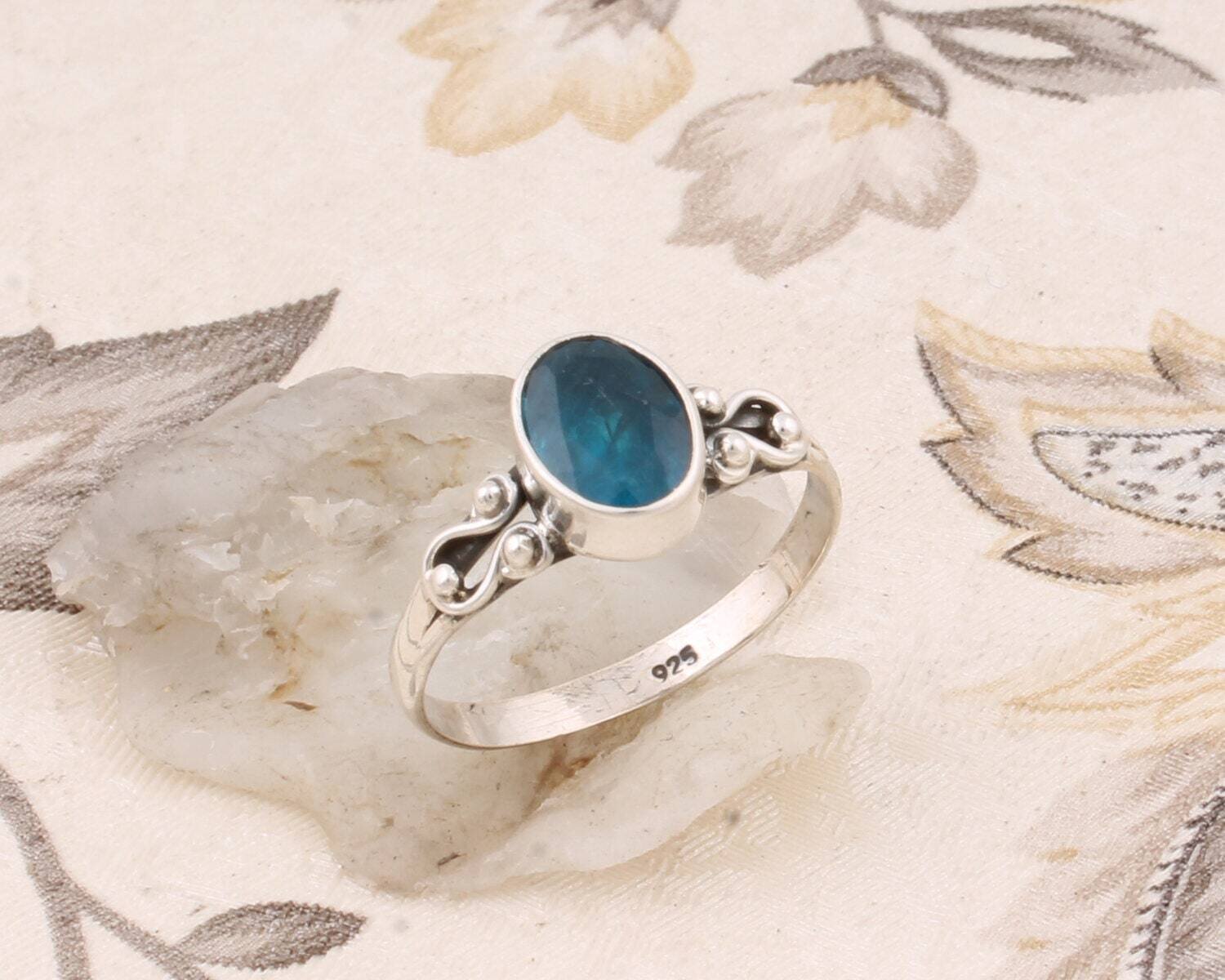 Neon apatite  Ring 925-Sterling Silver Solid RingBirthstone