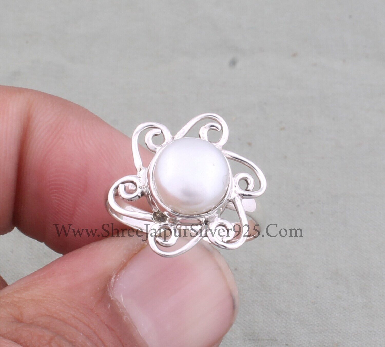 Natural Pearl Solid 925 Sterling Silver Ring For Women, Handmade Round Shape Silver Flower Fancy Round Ring Gifts For Her Bridesmaid Wedding