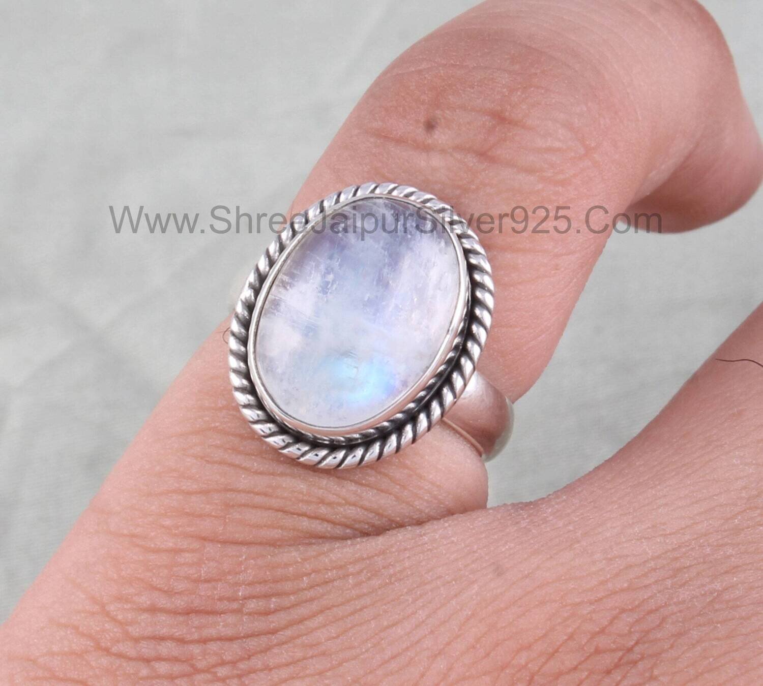 925 Sterling Silver Rings For Women Natural Rainbow Moonstone Ring White Oval Cabochon Handmade Gemstone Jewelry Engagement Dainty Mom Gifts