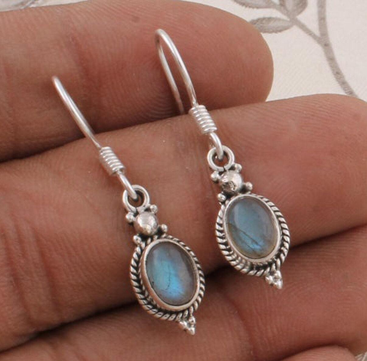 925-Silver Sterling Earring Handmade Earring Natural Moonstone Top Quality Silver Gemstone Earring Blue Fire Stone And Silver Color Earring.