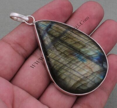 Labradorite Necklace, Solid 925 Silver Labradorite Pendant, Blue Flash Labradorite, Petite Gemstone, Genuine Labradorite Stone Pendant.
