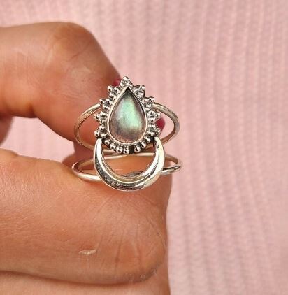 Genuine Labradorite Ring, Labradorite Silver Ring, Labradorite Ring, Crescent Moon Ring, Labradorite Statement Ring, Valentines Day Gift