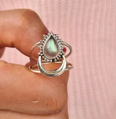 Genuine Labradorite Ring, Labradorite Silver Ring, Labradorite Ring, Crescent Moon Ring, Labradorite Statement Ring, Valentines Day Gift