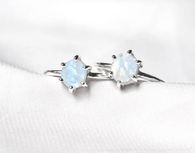 Natural Rainbow Moonstone Silver Gemstone Ring, 925 Sterling Silver Ring for Women, Statement Boho Jewelry