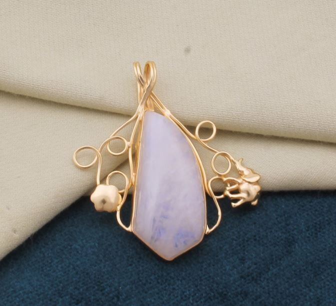 Natural Gemstone Pendant, 18K Gold Plated Pendant, Moonstone Rainbow Fancy Pendant, Moonstone Pendant, Statement Pendant, Best Gift Idea