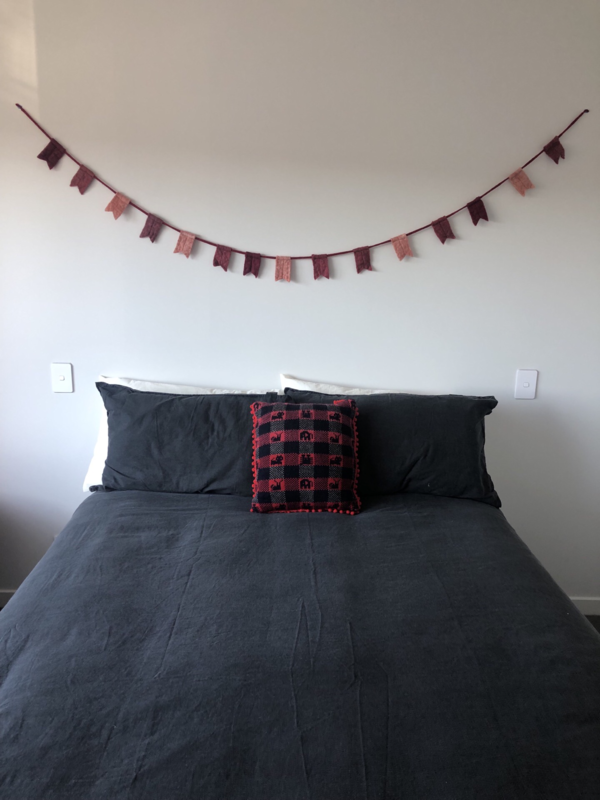 Felt Garland Burgundy/Apricot