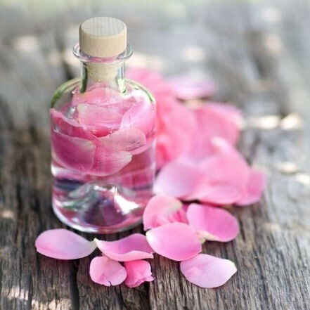 රෝස වතුර - Rose water
