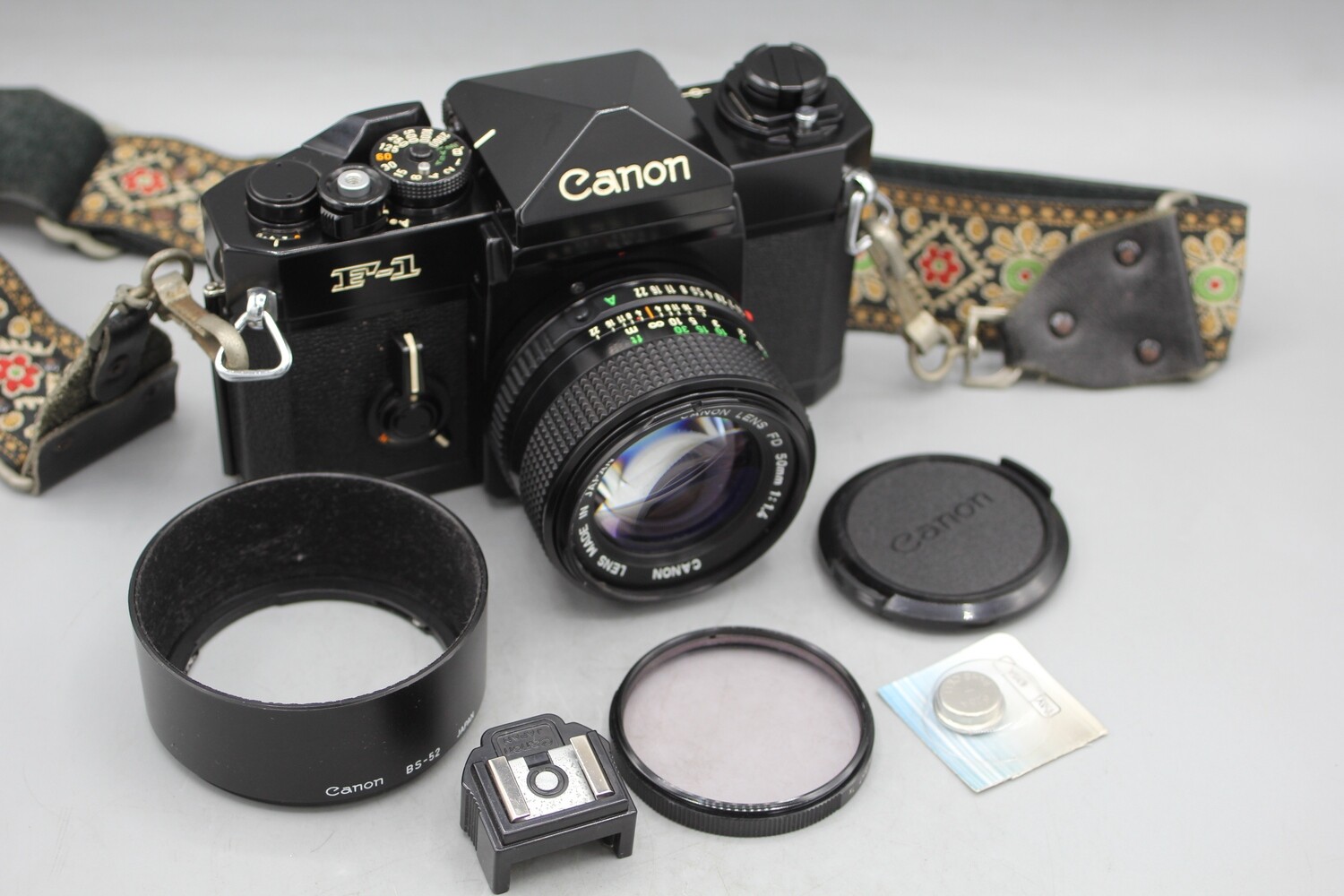 Canon F-1 35mm SLR Camera w 1.4/50 Clad Seals Battery Tested
