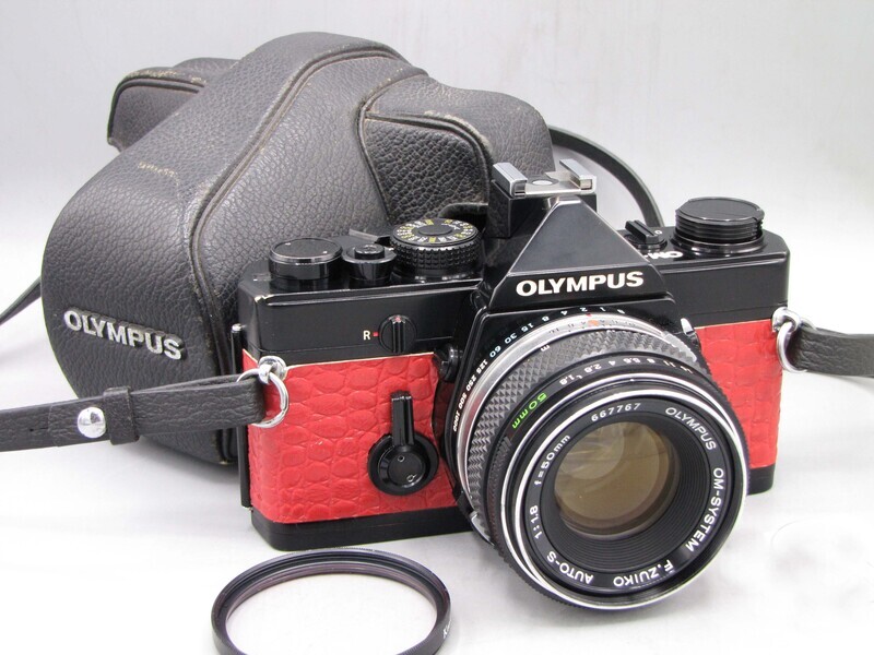 Olympus OM-1 35mm SLR Camera w 1.8/50 Clad Seals Battery Tested