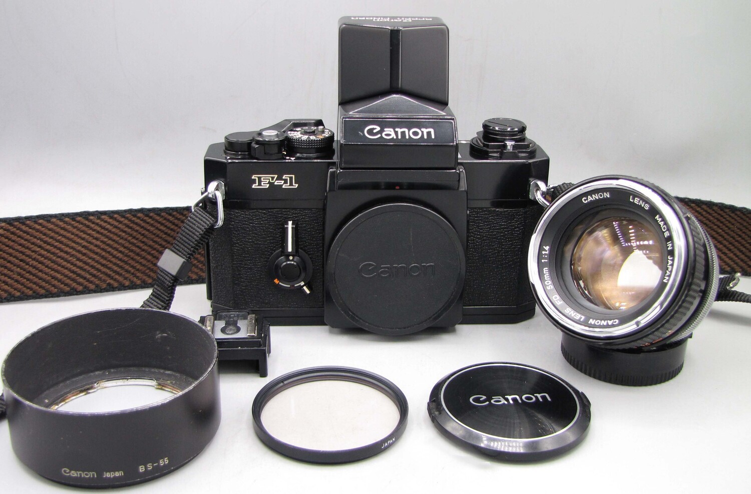 Canon F-1 35mm SLR Camera w 1.4/50 Clad Seals Battery Tested