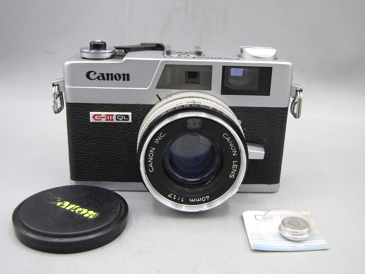 Canon QL17 Giii 35mm RF Camera Clad Seals Battery Film Tested