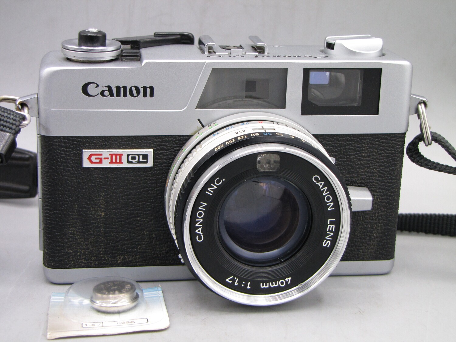 Canon QL17 Giii 35mm RF Camera Clad Seals Battery Tested