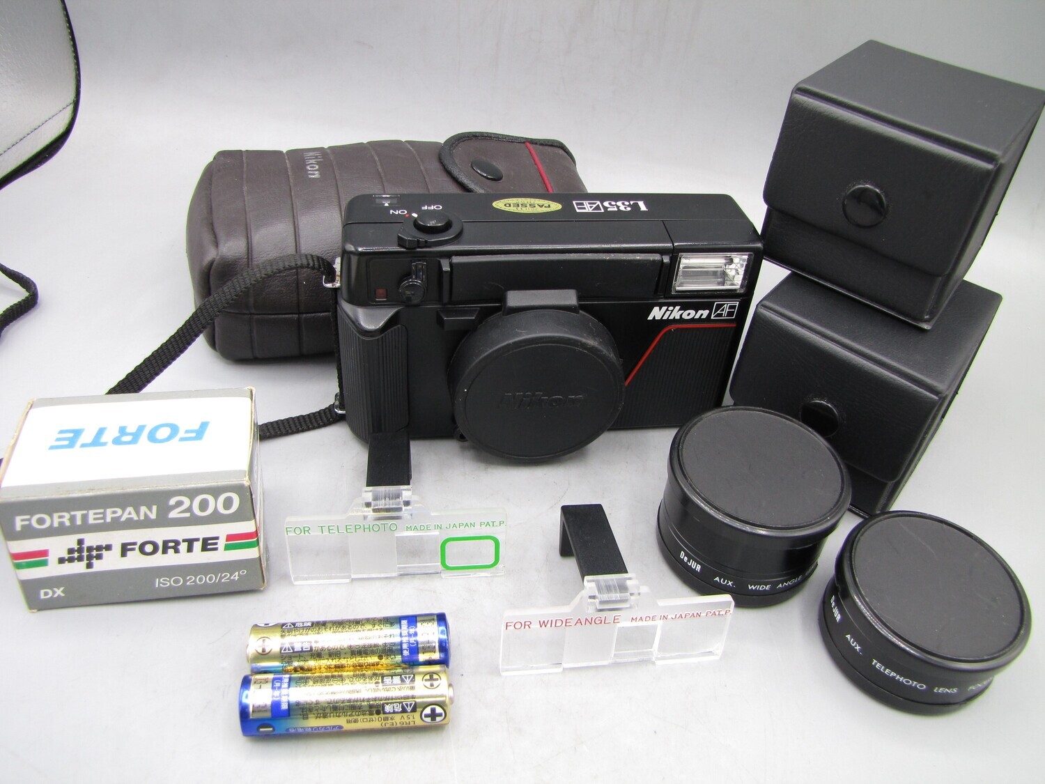 Nikon L35 AF P&S Film Camera Clad Seals 1000 ISO Wide Angle