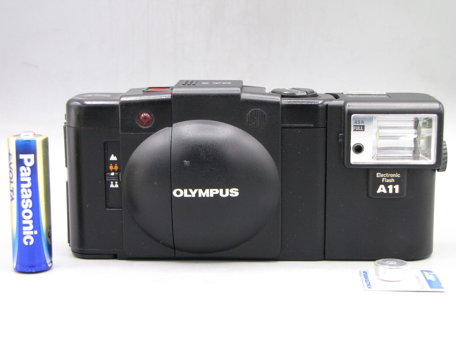 Olympus XA 2 35mm P&S Camera Clad Seals Film Tested