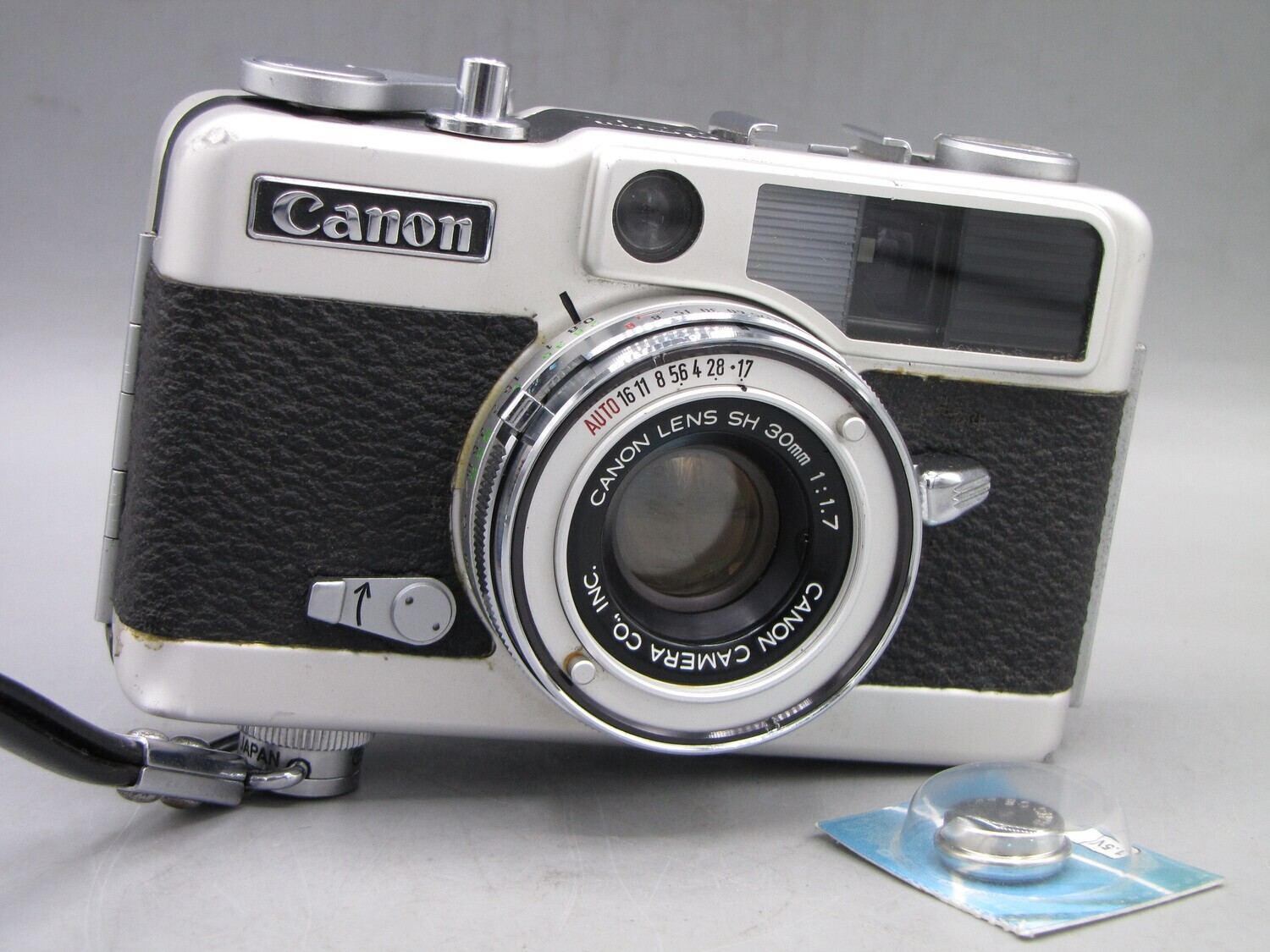 Canon Demi EE17 35mm Half Frame Camera Clad Seals Film Tested