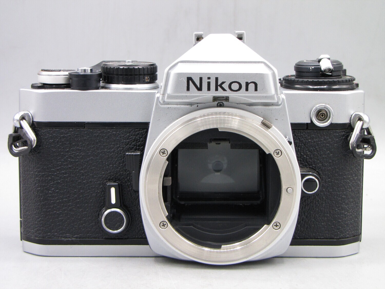 Nikon FE 35mm SLR Camera Body Clad Seals Film Tested