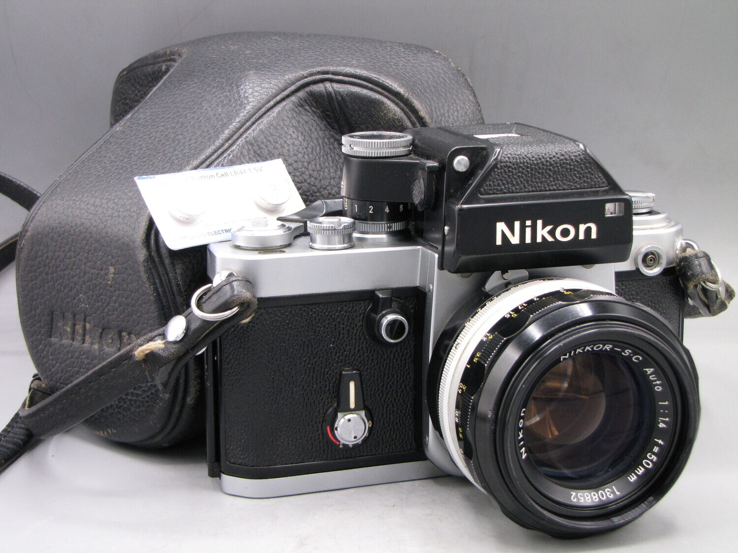 Nikon F2 35mm SLR Camera 1.4/50 Lens Clad Seals Battery