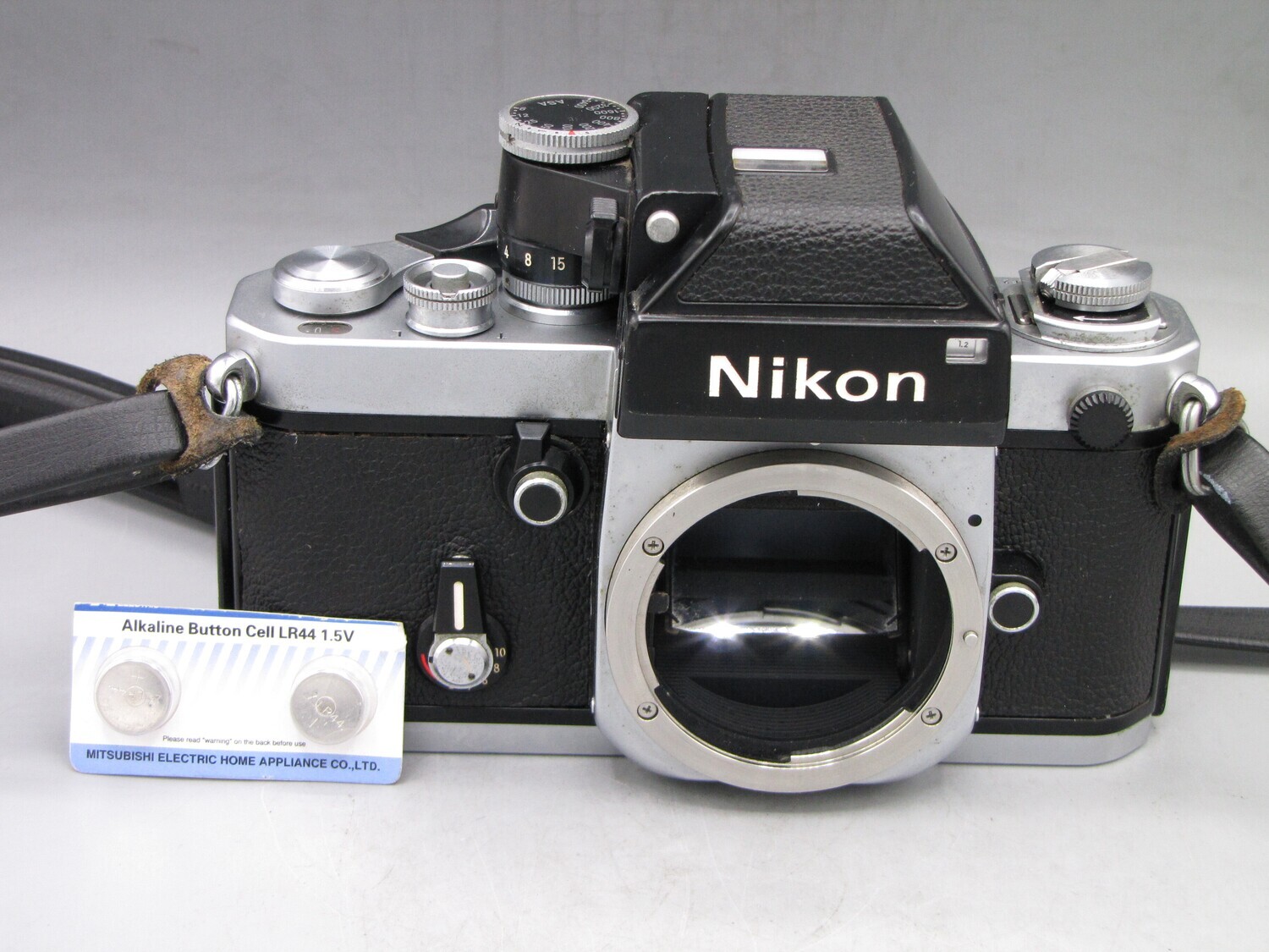 Nikon F2 35mm SLR Camera Body Clad Seals Battery
