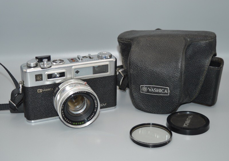 Vintage Yashica Electro 35 GSN Rangefinder 35mm with Case & freebies